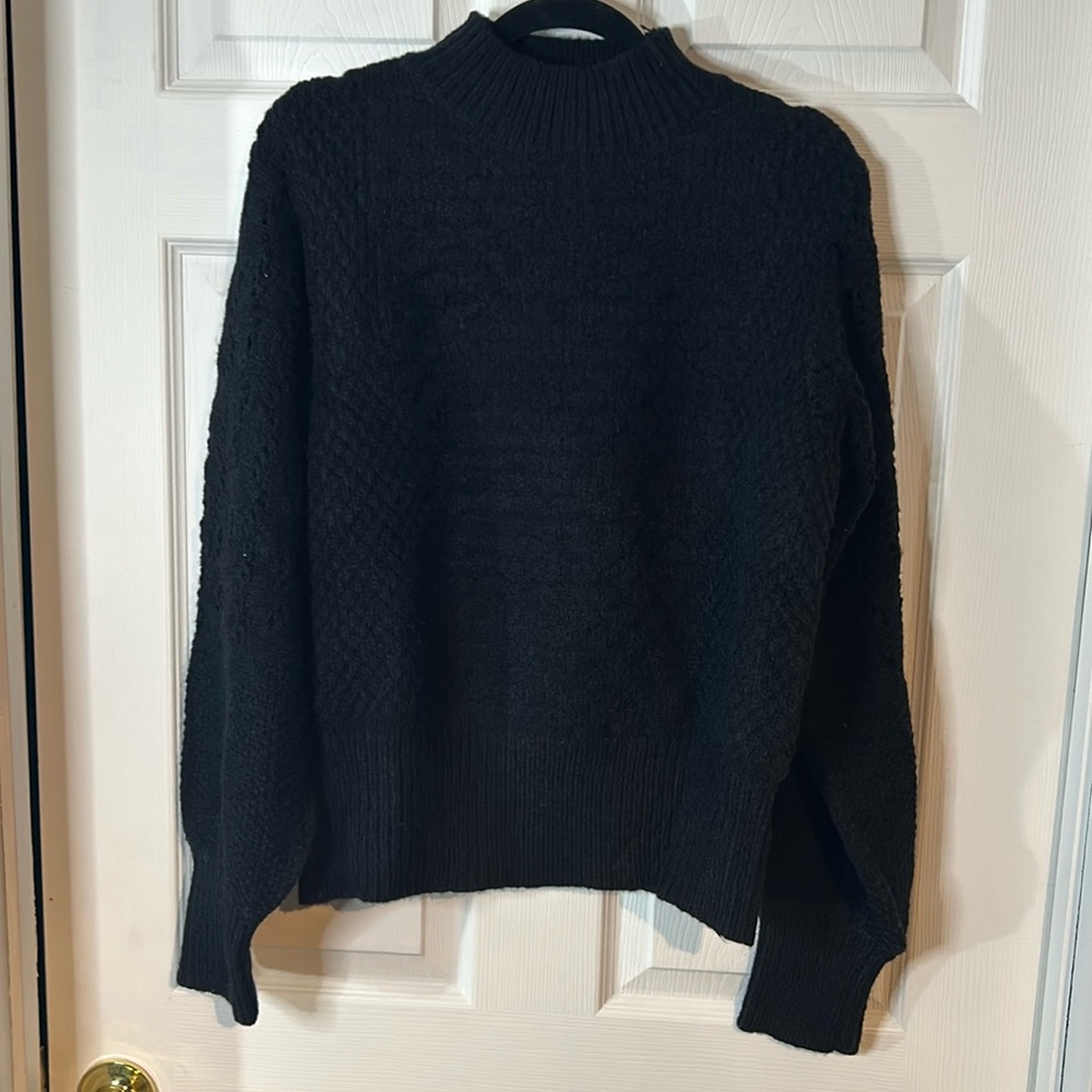 NWT ladiez size large Black sweater by Kaily K